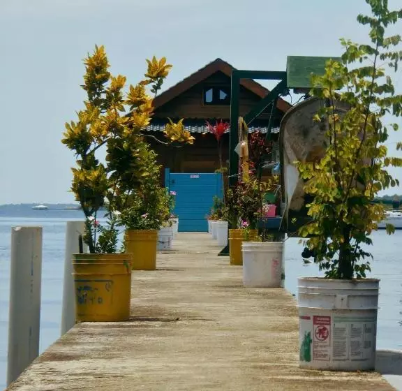 Aamiaismajoitus (B&B) Barrbra Bnb Over The Sea