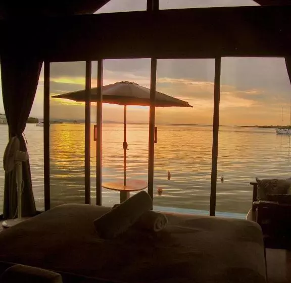 Aamiaismajoitus (B&B) Barrbra Bnb Over The Sea