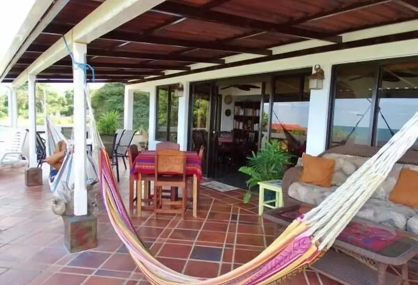 Aamiaismajoitus (B&B) Posada Del Mar