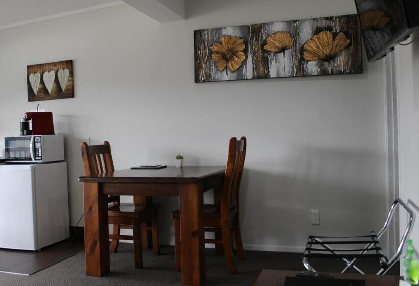 Coromandel Seaview Motel