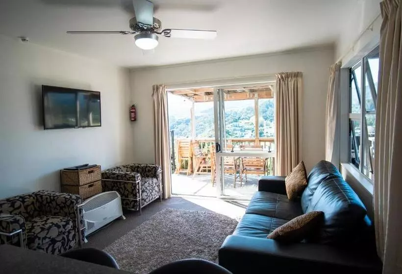 Coromandel Seaview Motel