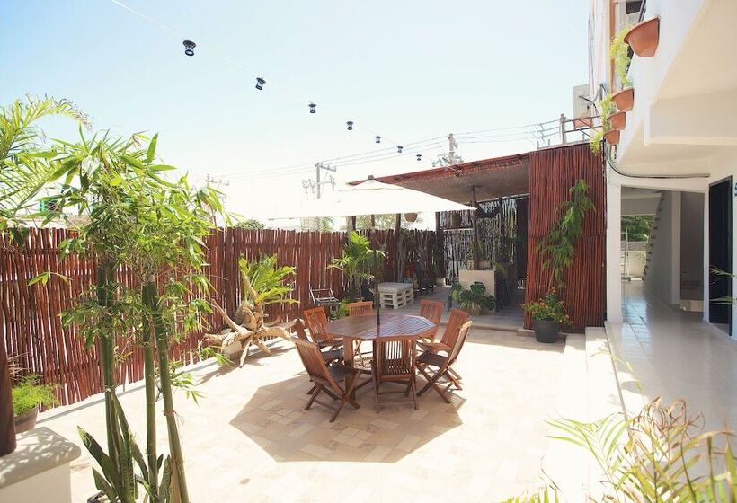 Hostelito Chetumal Hotel & Hostel