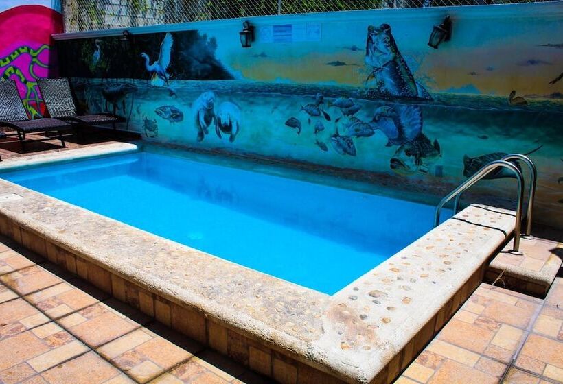 Hostelito Chetumal Hotel & Hostel