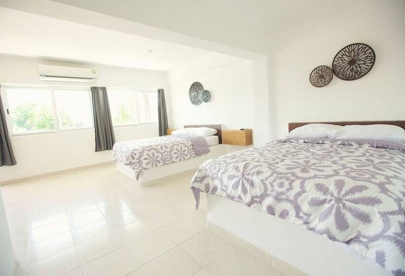 Hostelito Chetumal Hotel & Hostel