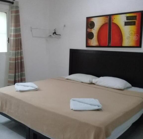 هتل 41 Valladolid