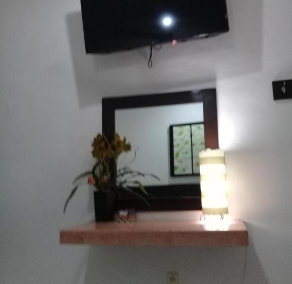 هتل 41 Valladolid