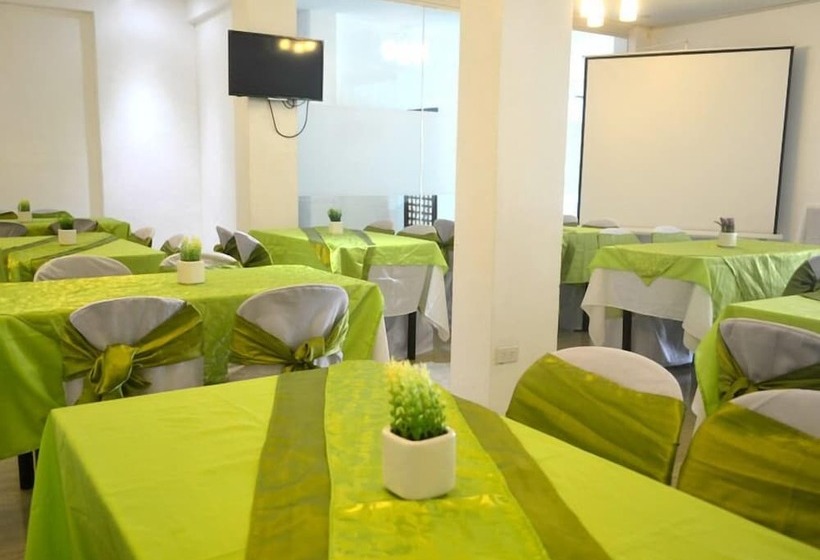 בית מלון כפרי Ace Francis