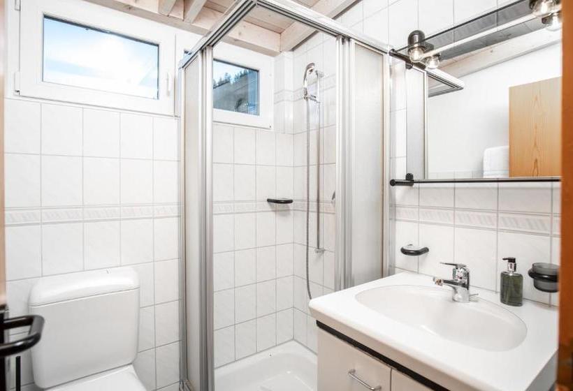 هتل Berggasthaus Crest'ota