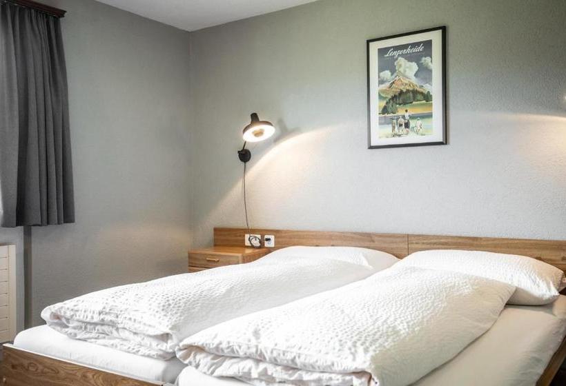 هتل Berggasthaus Crest'ota