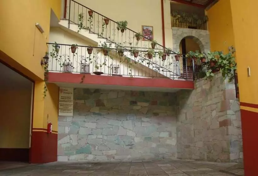 هتل Camino De Villaseca