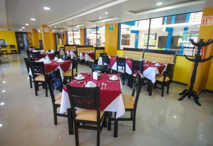 فندق Castillo Del Rey