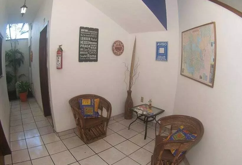 هتل Hospedajes Del Rey
