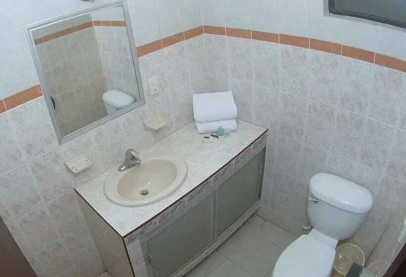 هتل Hospedajes Del Rey
