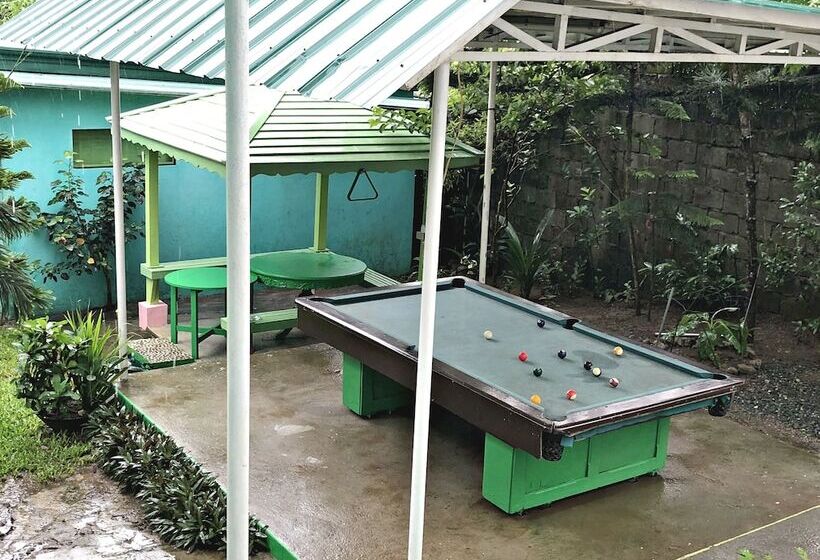 Отель Knights Ko Suites