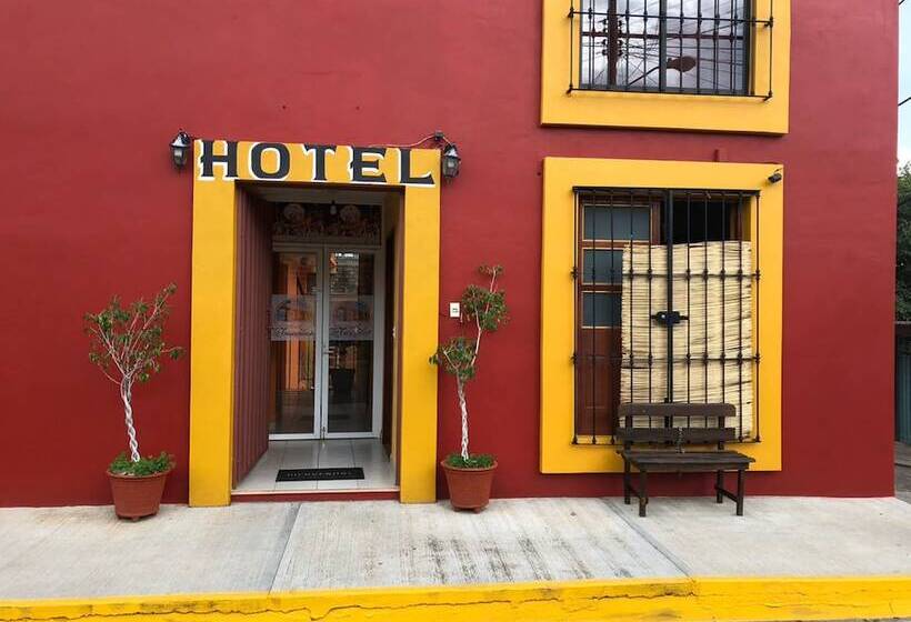 Отель La Cascada Oaxaca