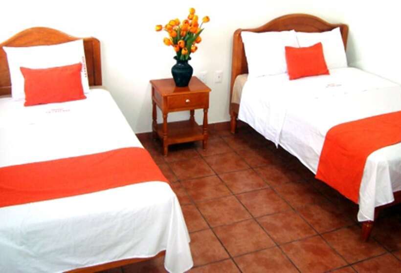 Отель La Cascada Oaxaca