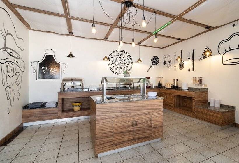 فندق Real Del Sur