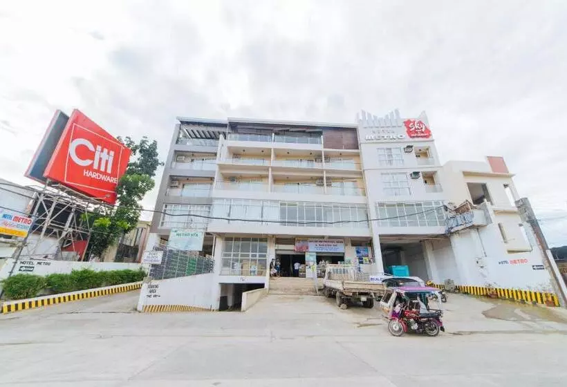 Reddoorz Plus At Hotel Metro Kalibo