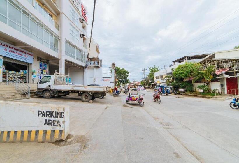 Reddoorz Plus At Hotel Metro Kalibo