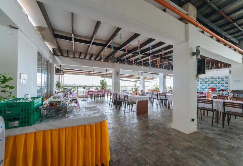 Reddoorz Plus At Hotel Metro Kalibo