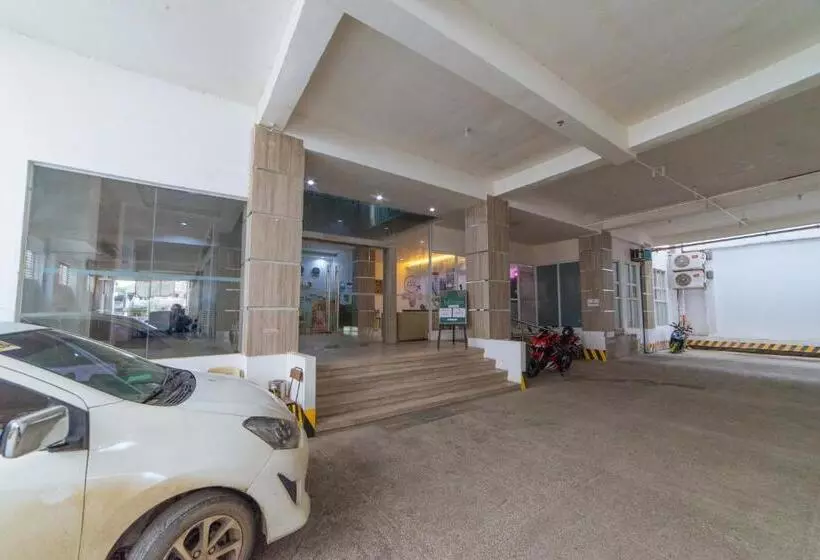 Reddoorz Plus At Hotel Metro Kalibo