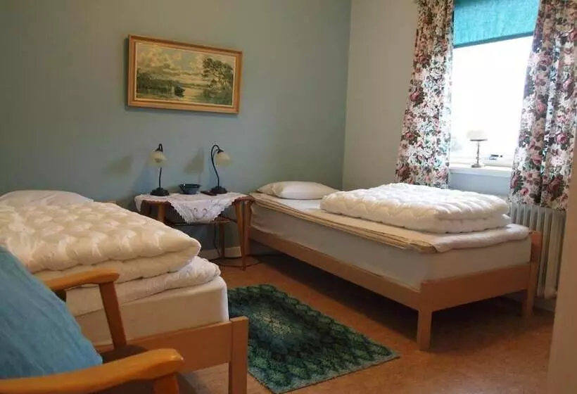 Roddaren Vandrarhem   Hostel