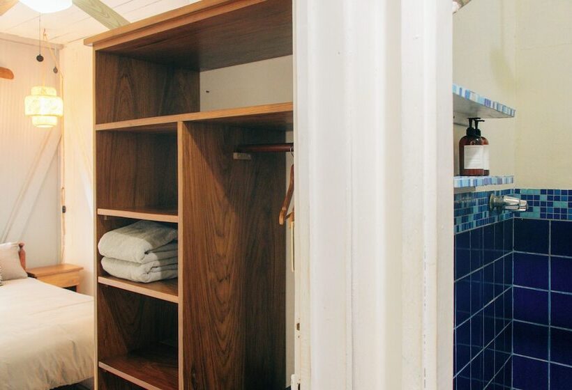 Saigon Bay Bed & Breakfast