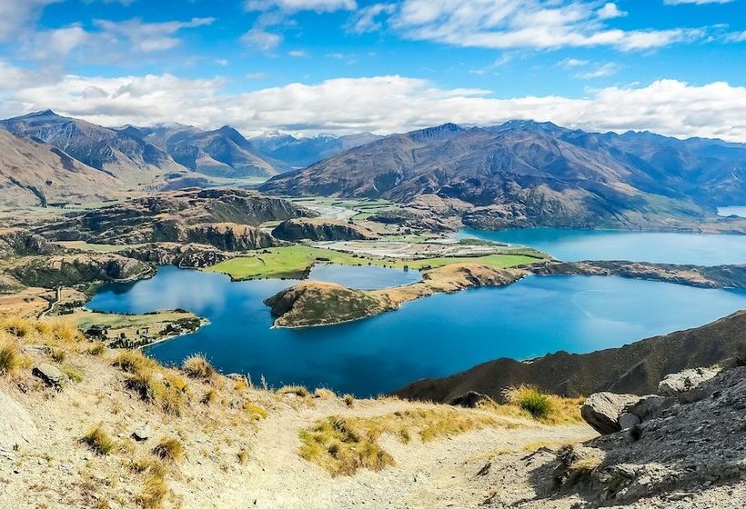 The Moorings Motel And Apartments