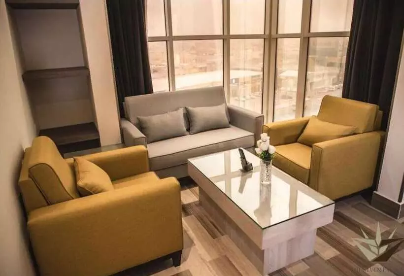 Hotelli Express Seven Palaces