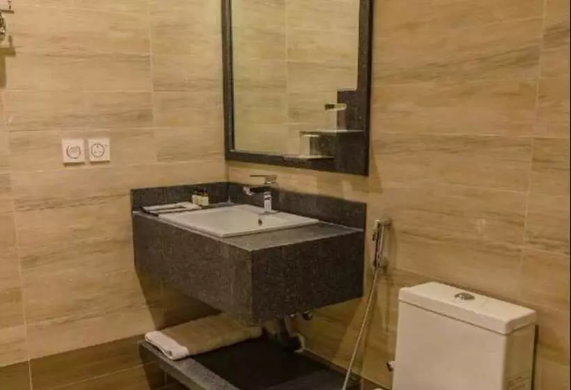 Hotelli Express Seven Palaces