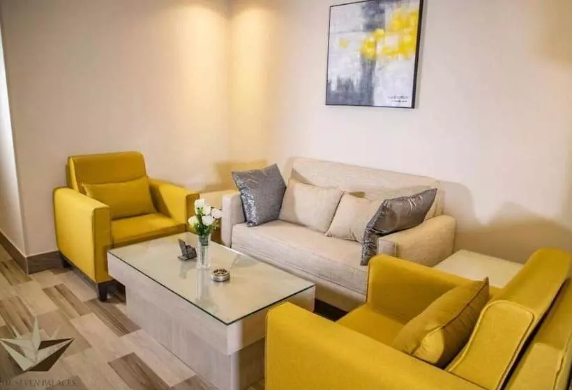 Hotelli Express Seven Palaces