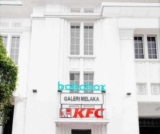 Hotel Bobopod Kota Tua Jakarta