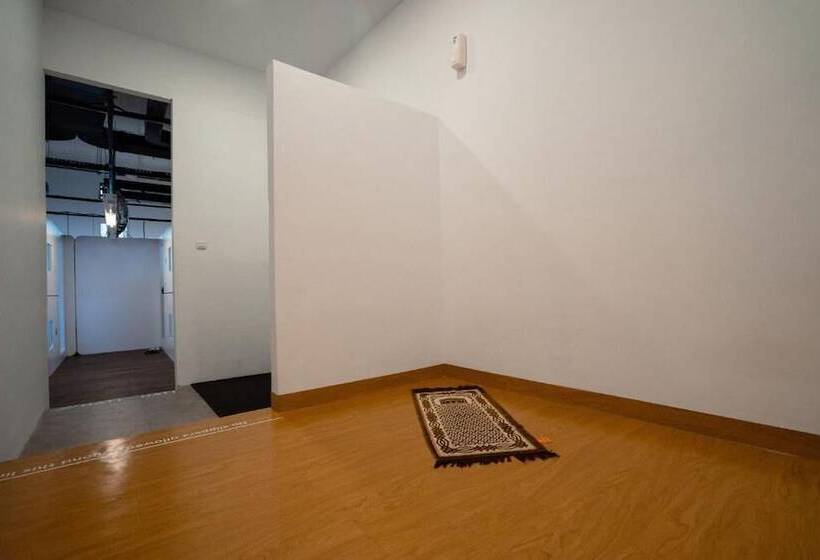 Hotel Bobopod Kota Tua Jakarta