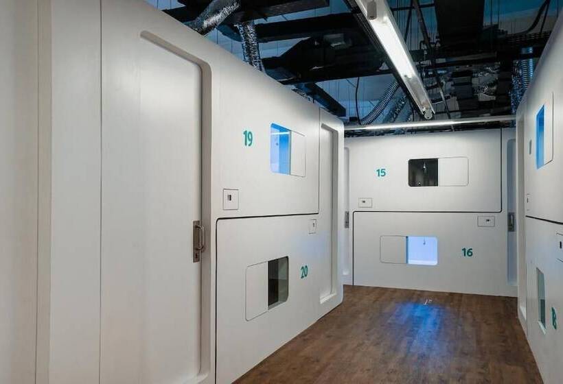 Hotel Bobopod Kota Tua Jakarta