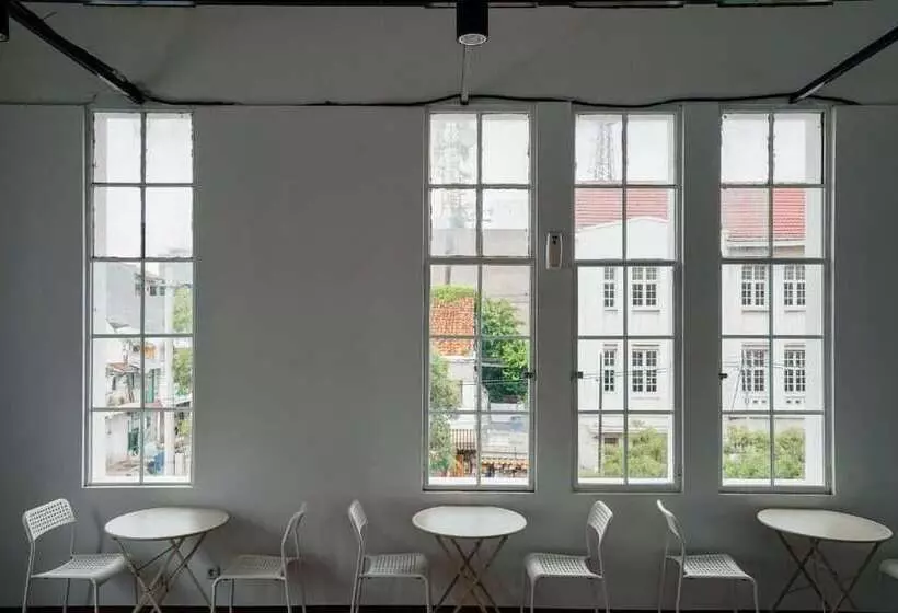 Hotelli Bobopod Kota Tua Jakarta