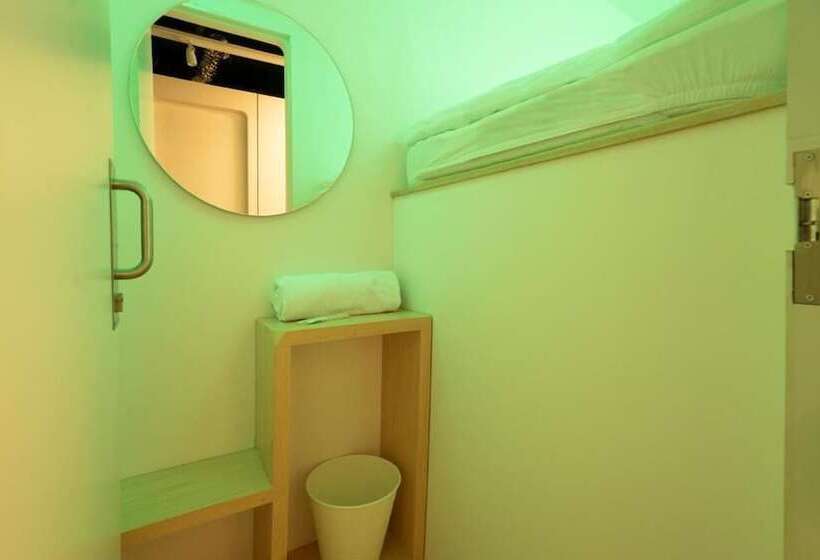 Hotel Bobopod Kota Tua Jakarta