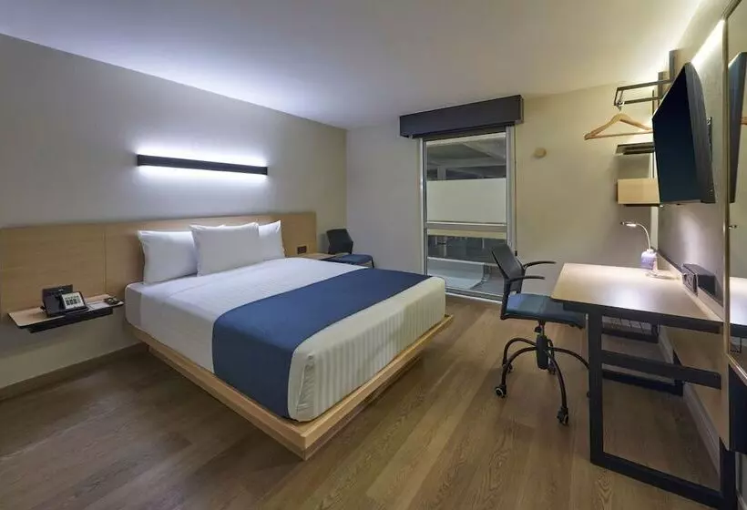 ホテル City Express By Marriott Cancun Aeropuerto