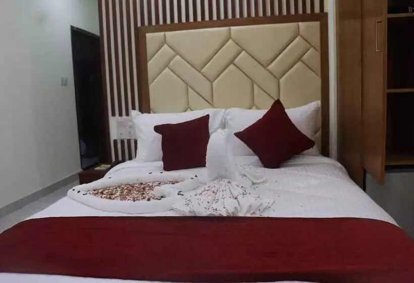 هتل Grand Castle
