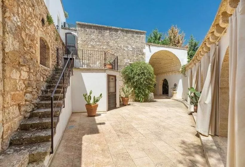 Hotelli 3376 Masseria Cucuruzza   Superior Dora