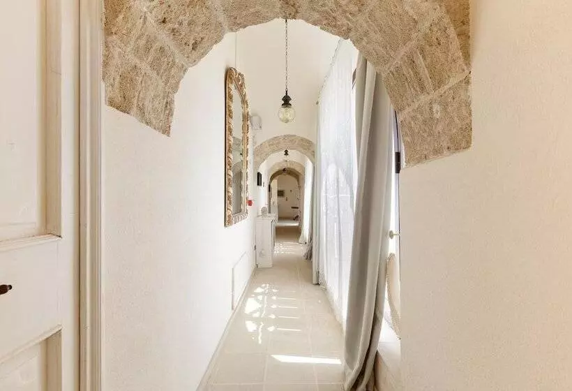 Hotelli 3376 Masseria Cucuruzza   Superior Dora