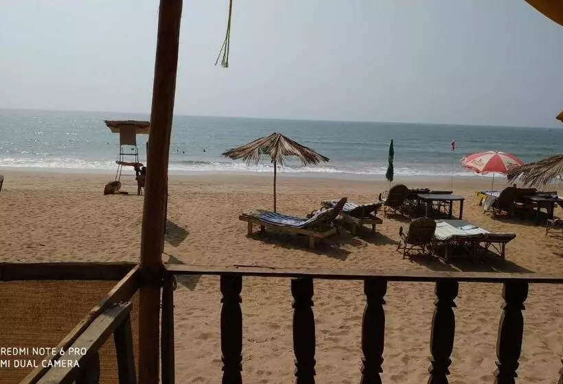ホテル Mountain Palm Patnem Beach