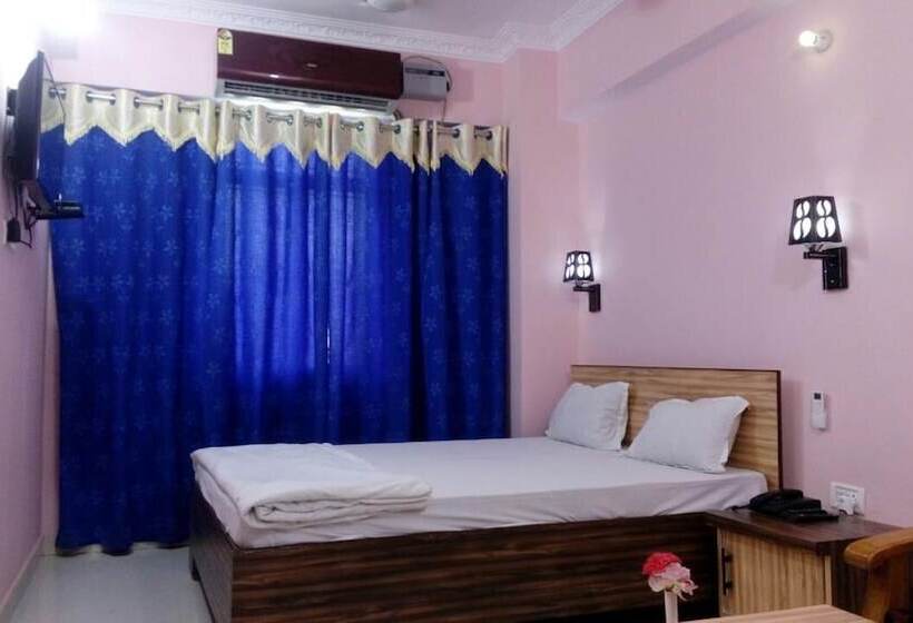 فندق Sheetal International Siwan