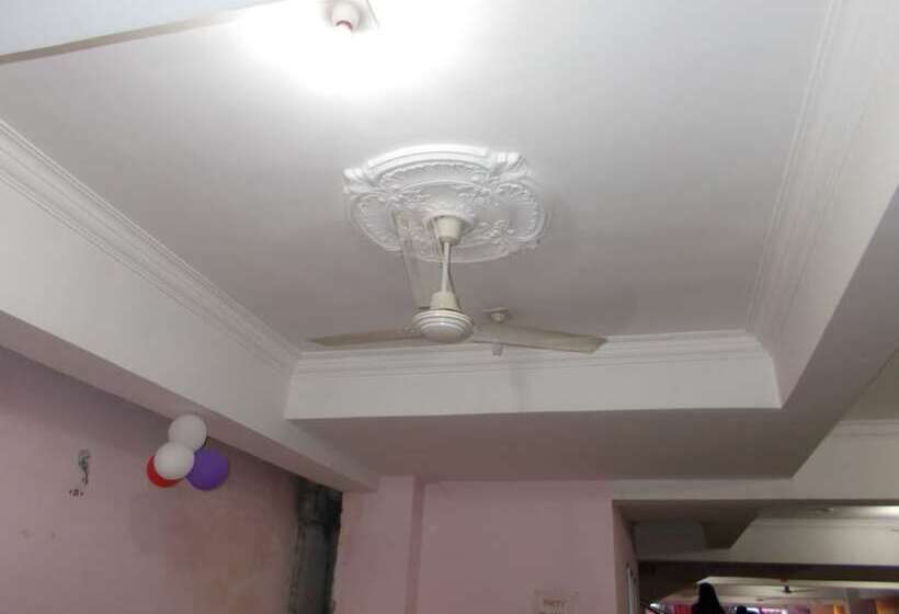 فندق Sheetal International Siwan