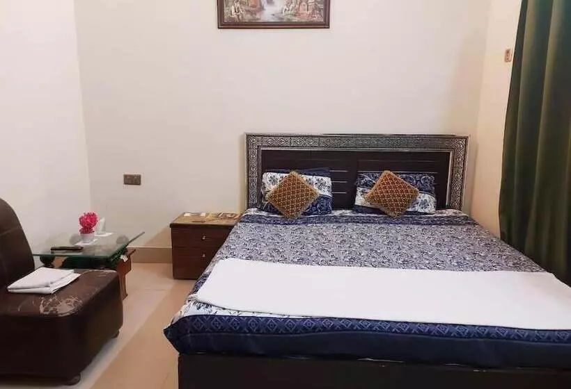 پانسیون Embassy Inn Guest House Hyderabad