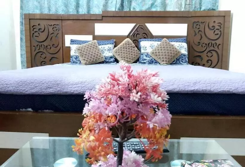 پانسیون Embassy Inn Guest House Hyderabad