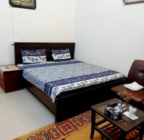 پانسیون Embassy Inn Guest House Hyderabad