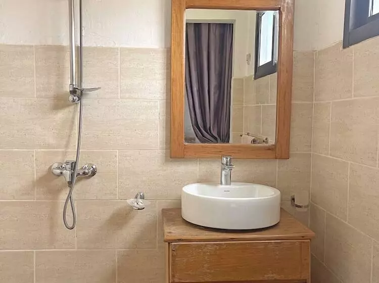 پانسیون Umoja Guest House