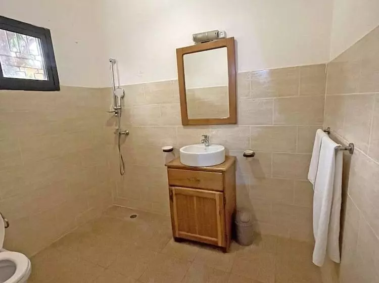 پانسیون Umoja Guest House