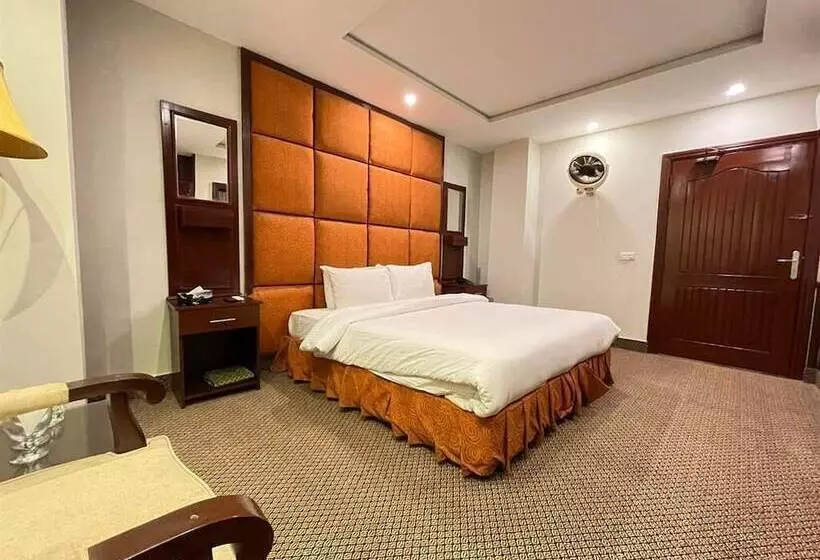 Al Noor Hotel Multan