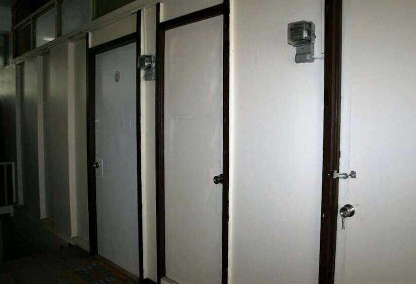 8th Street Guesthouse Sto Nino Cebu Hostel